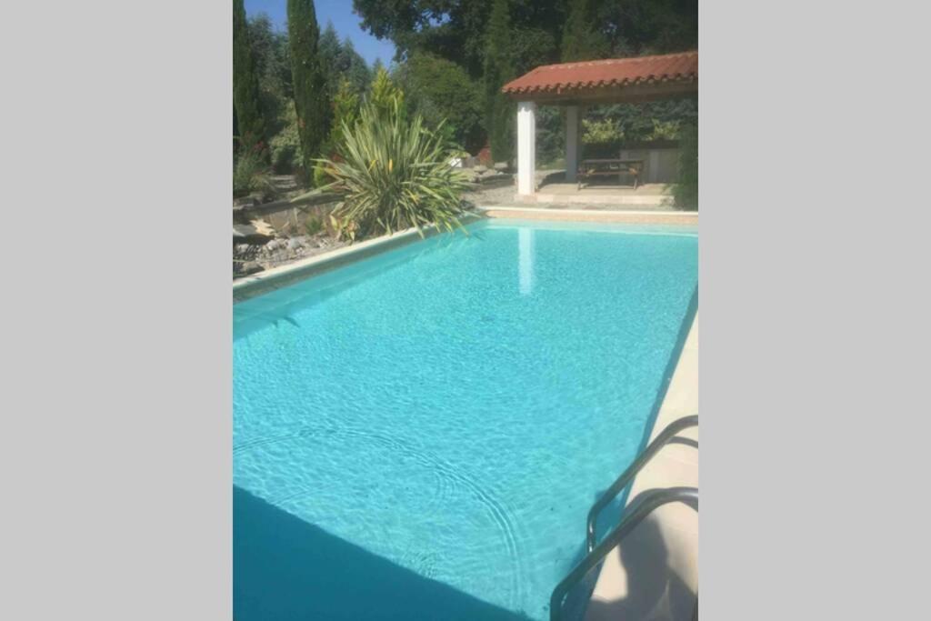 Peaceful 3 Bedroom 8 Person Ground Floor Apartment With Large Private Heated Pool La Digne-d'Amont Dış mekan fotoğraf