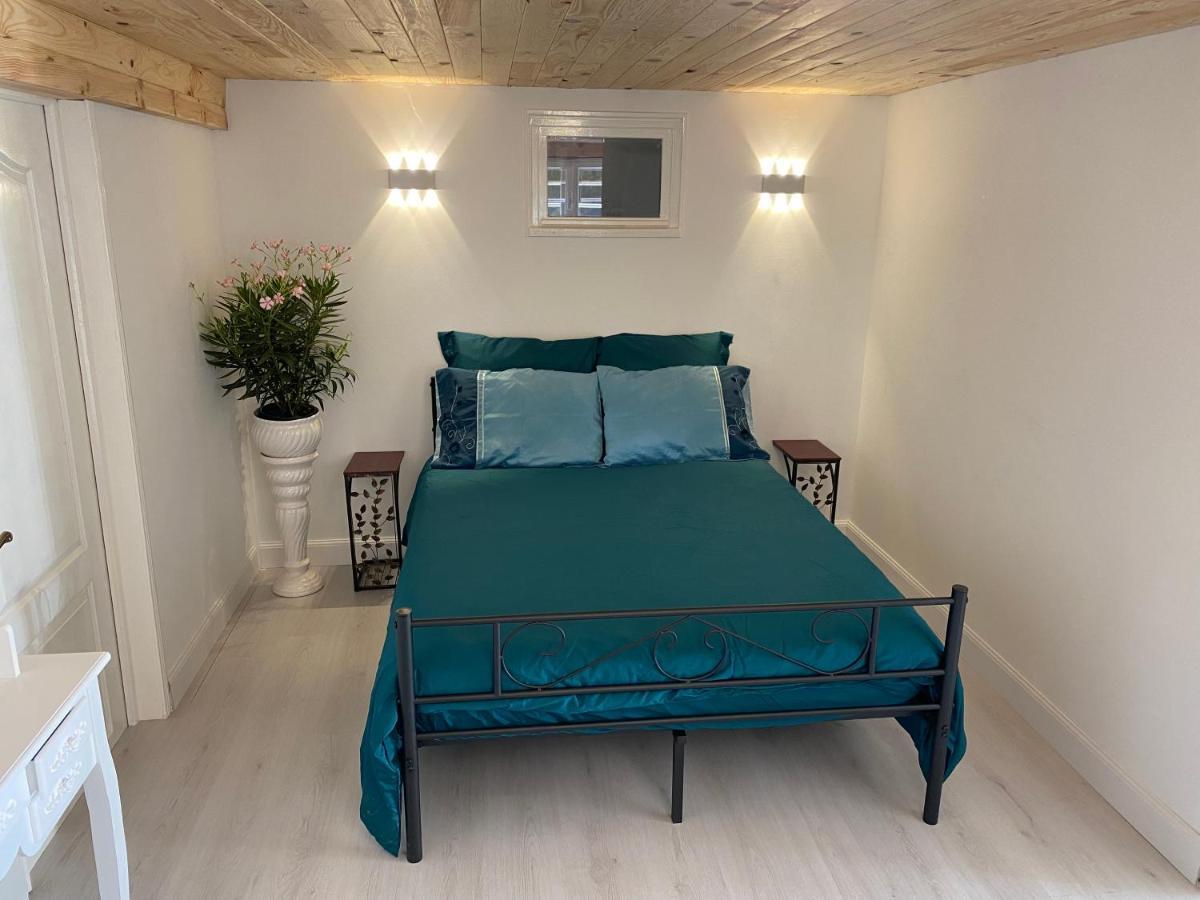Peaceful 3 Bedroom 8 Person Ground Floor Apartment With Large Private Heated Pool La Digne-d'Amont Dış mekan fotoğraf