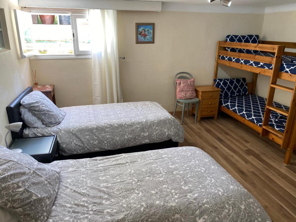 Peaceful 3 Bedroom 8 Person Ground Floor Apartment With Large Private Heated Pool La Digne-d'Amont Dış mekan fotoğraf